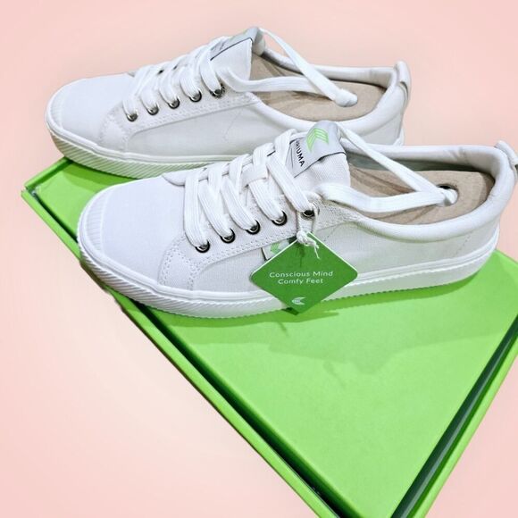 Cariuma OCA Organic Canvas Sneakers Unisex Lace Up Cushioned Off White NEW - Picture 4 of 9